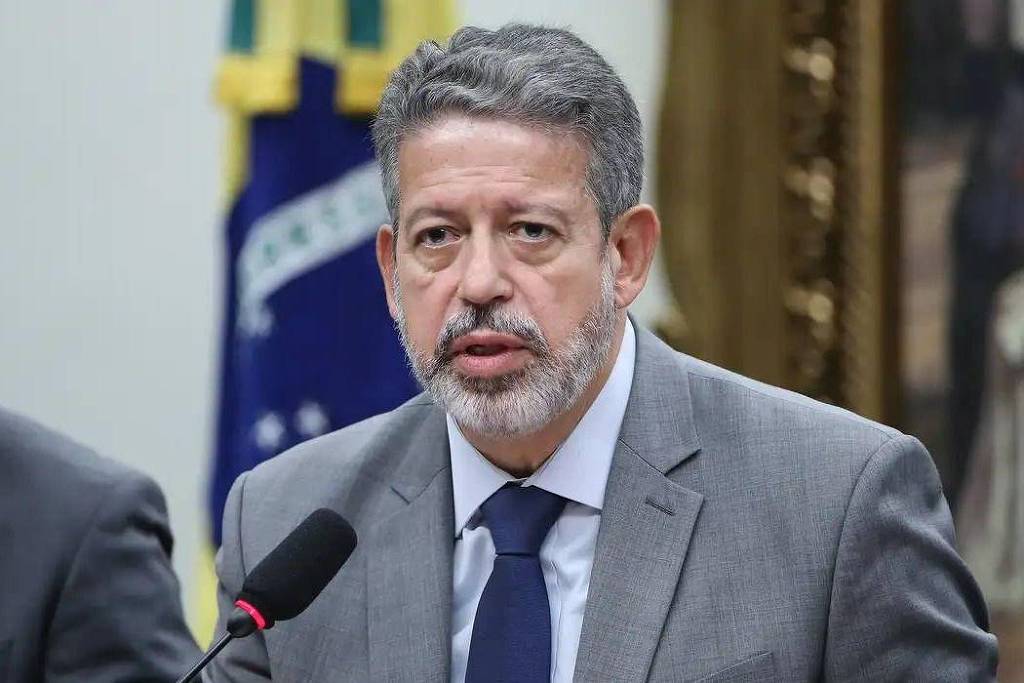 A Crise na Aliança Política: Arthur Lira e JHC em Risco