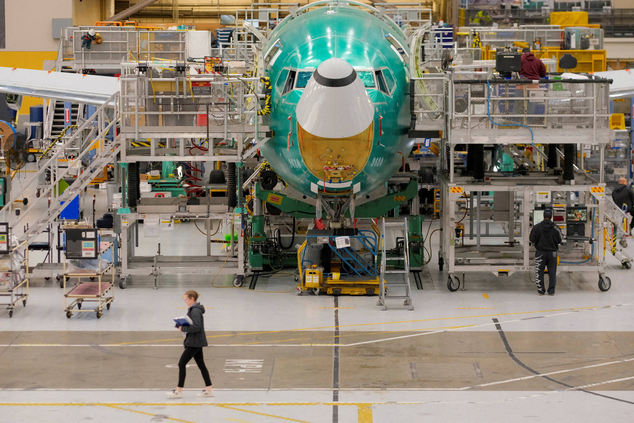 Boeing Intensifica Produção para Retomar a Liderança no Setor de Aeronáutica