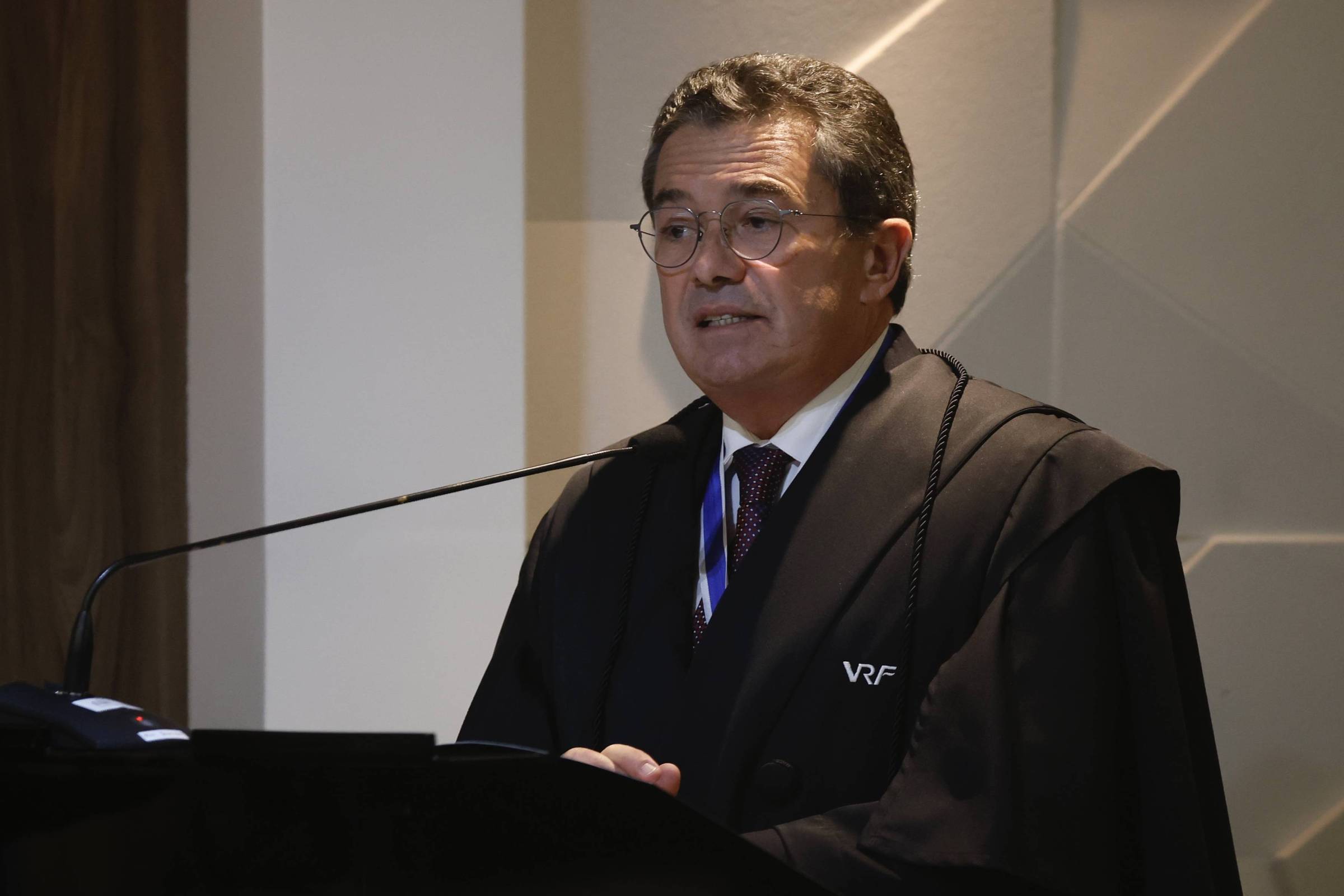 TCU Propõe Aumento de Penduricalhos até 40% Após Liberação de Supersalários