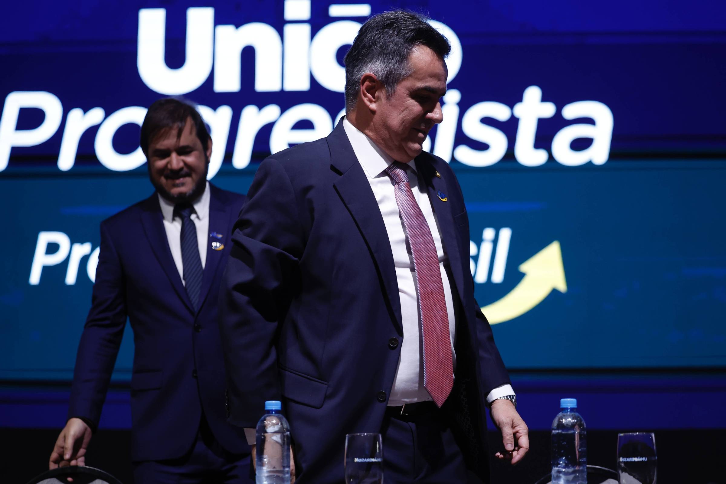 Disputas Internas e Desafios Partidários: O Cenário Eleitoral de 2026