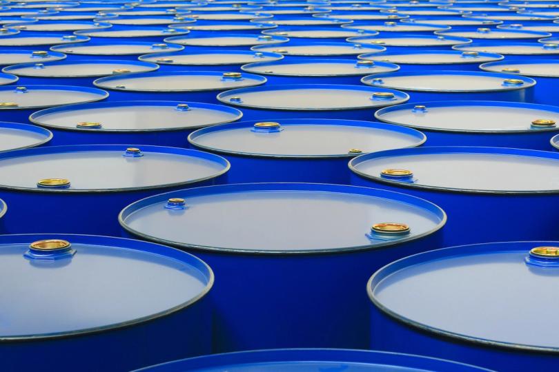Bitcoin em Estabilidade Próxima a $64.000: Oil em Alta e O Efeito do Kimi AI