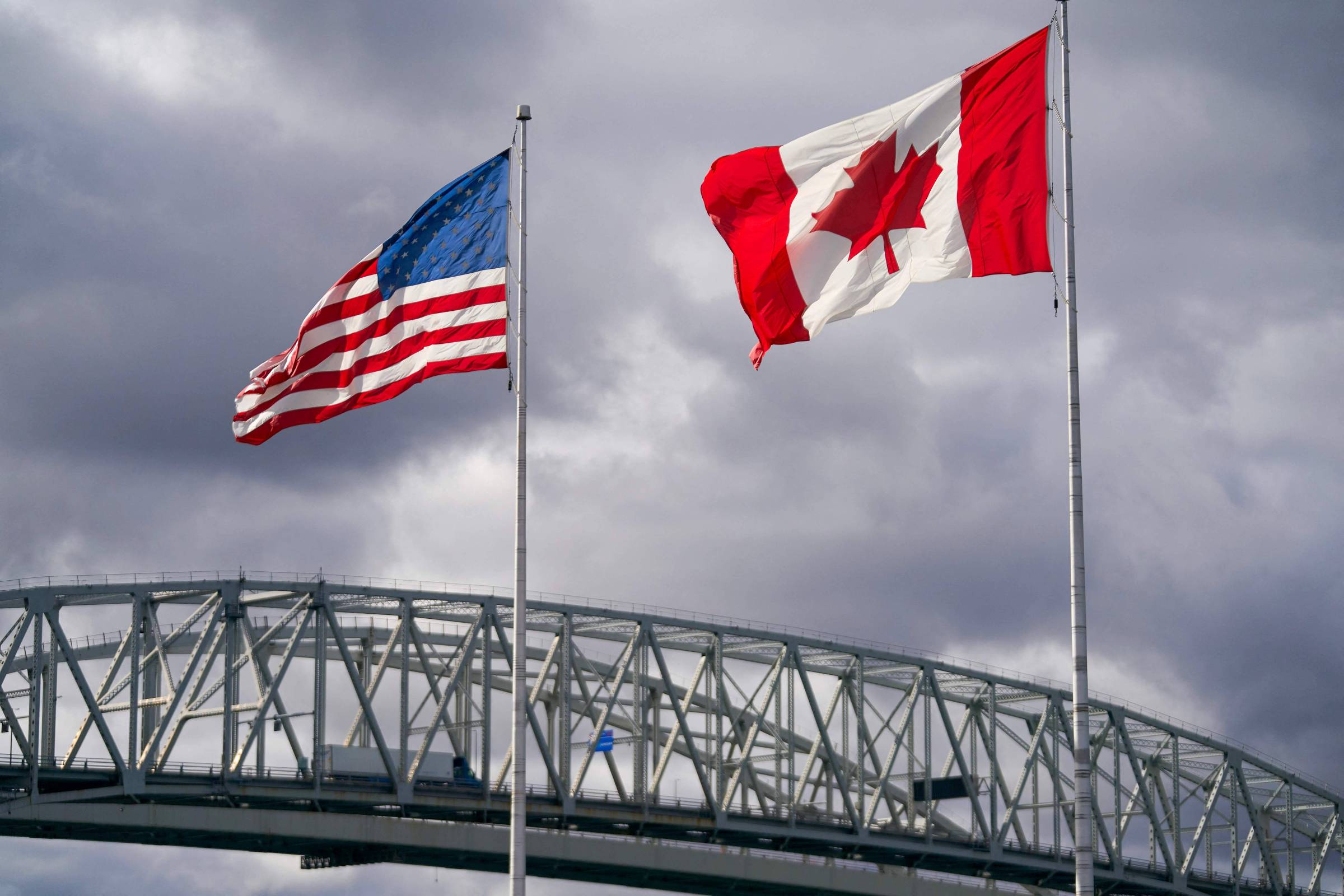 EUA Impõem Tarifas de 50% aos Produtos Canadenses: O Retorno de uma Nova Era Comercial
