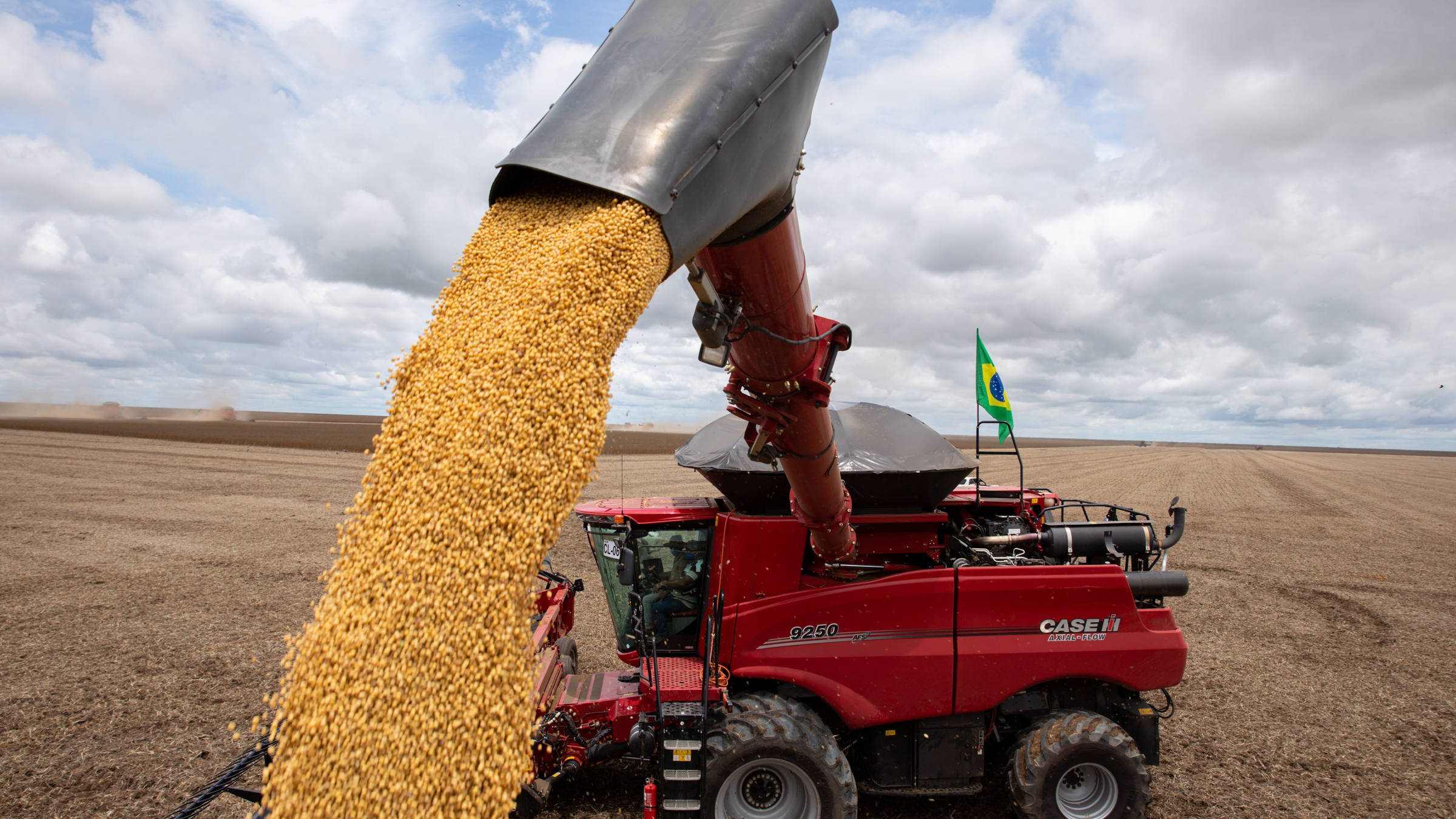 Governo Federal Avança em Linha de Crédito para Tratores: Inclusão de Pessoas Físicas é o Lado Futuro da Agricultura