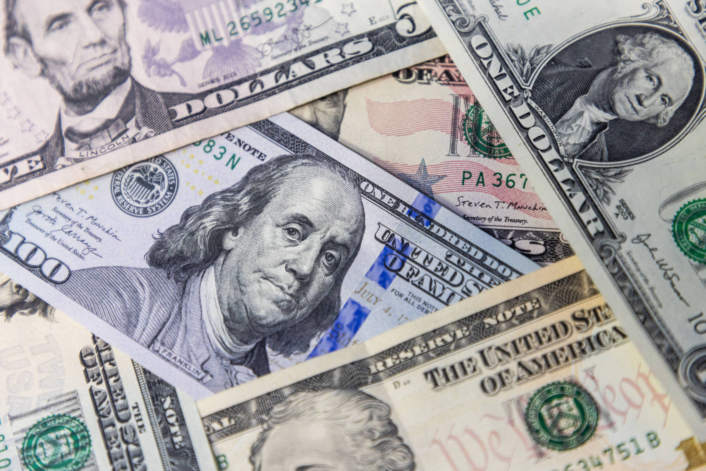 Dólar em Alta: Implicações das Novas Tarifas dos EUA sobre o Brasil