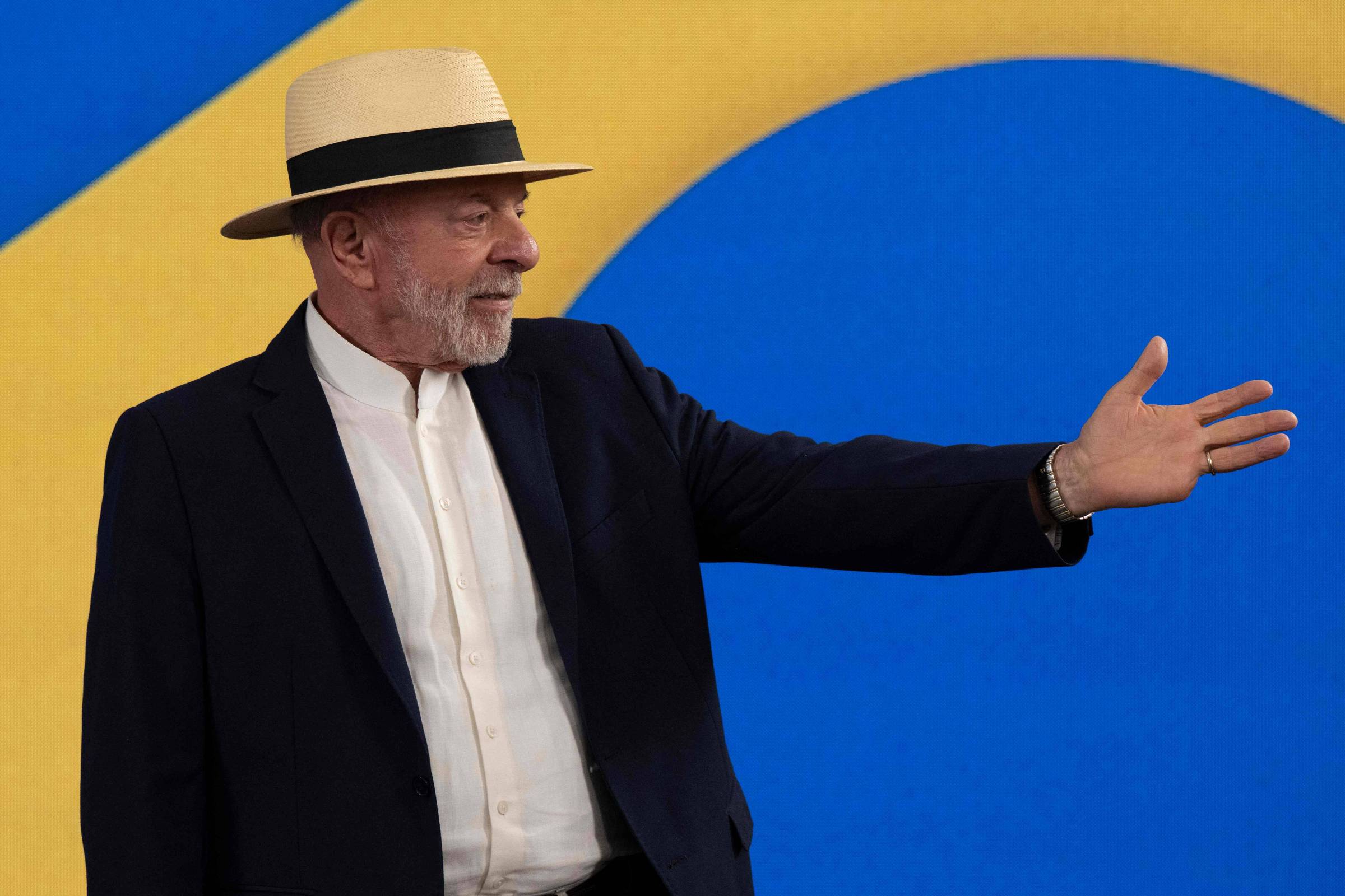 Lula Anuncia R$ 13,5 Bilhões em Auxílio a Empresas Afetadas pelo Tarifaço
