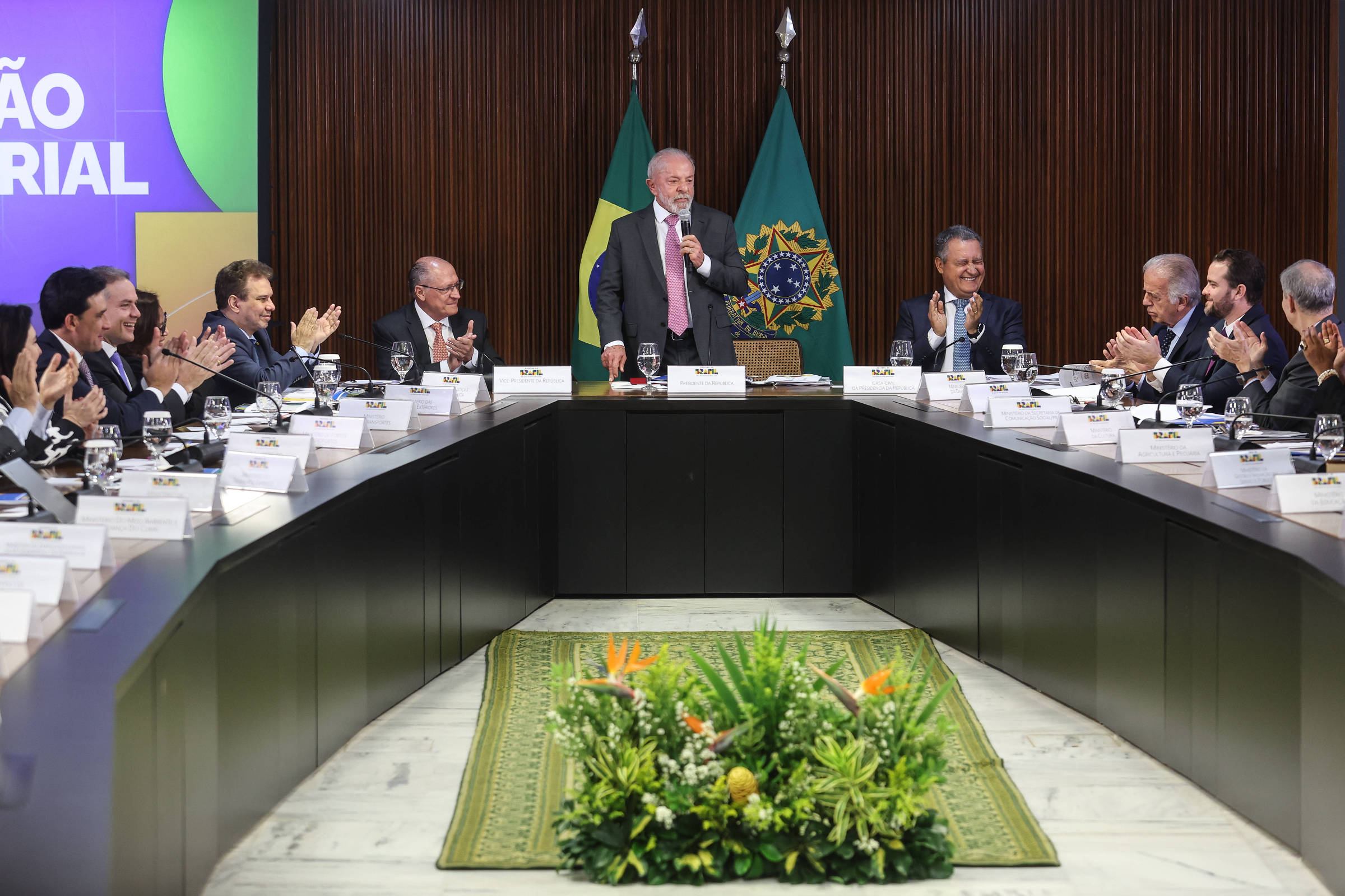 A Nova Era Comunicacional do Governo Lula: Flexibilizações e Desafios