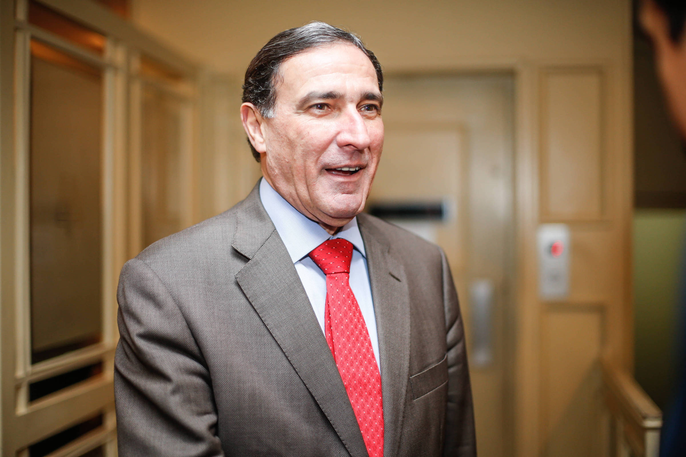 Ministro Cristiano Zanin Autoriza Investigação da PF sobre o Ministro Moura Ribeiro do STJ
