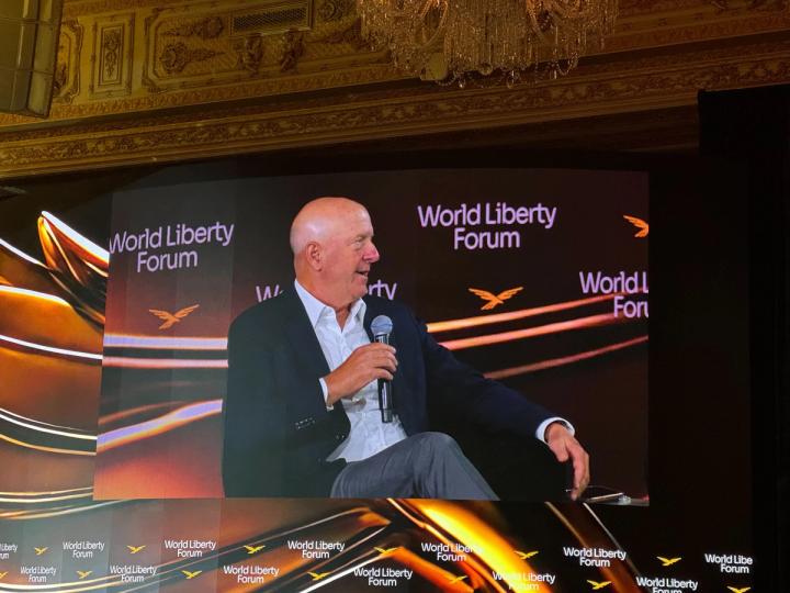 CEO do Goldman Sachs Apoia o Clarity Act Apesar das Preocupações da Indústria Bancária sobre as Regras de Stablecoin