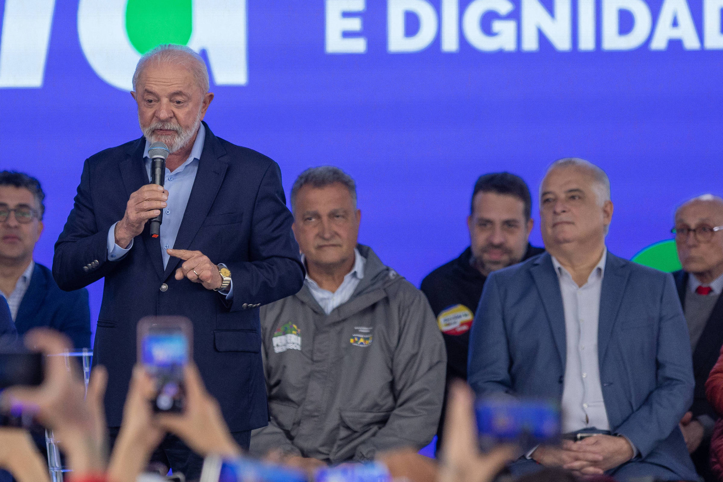 Ex-ministros de Lula Receberão Salário Durante Campanha Eleitoral