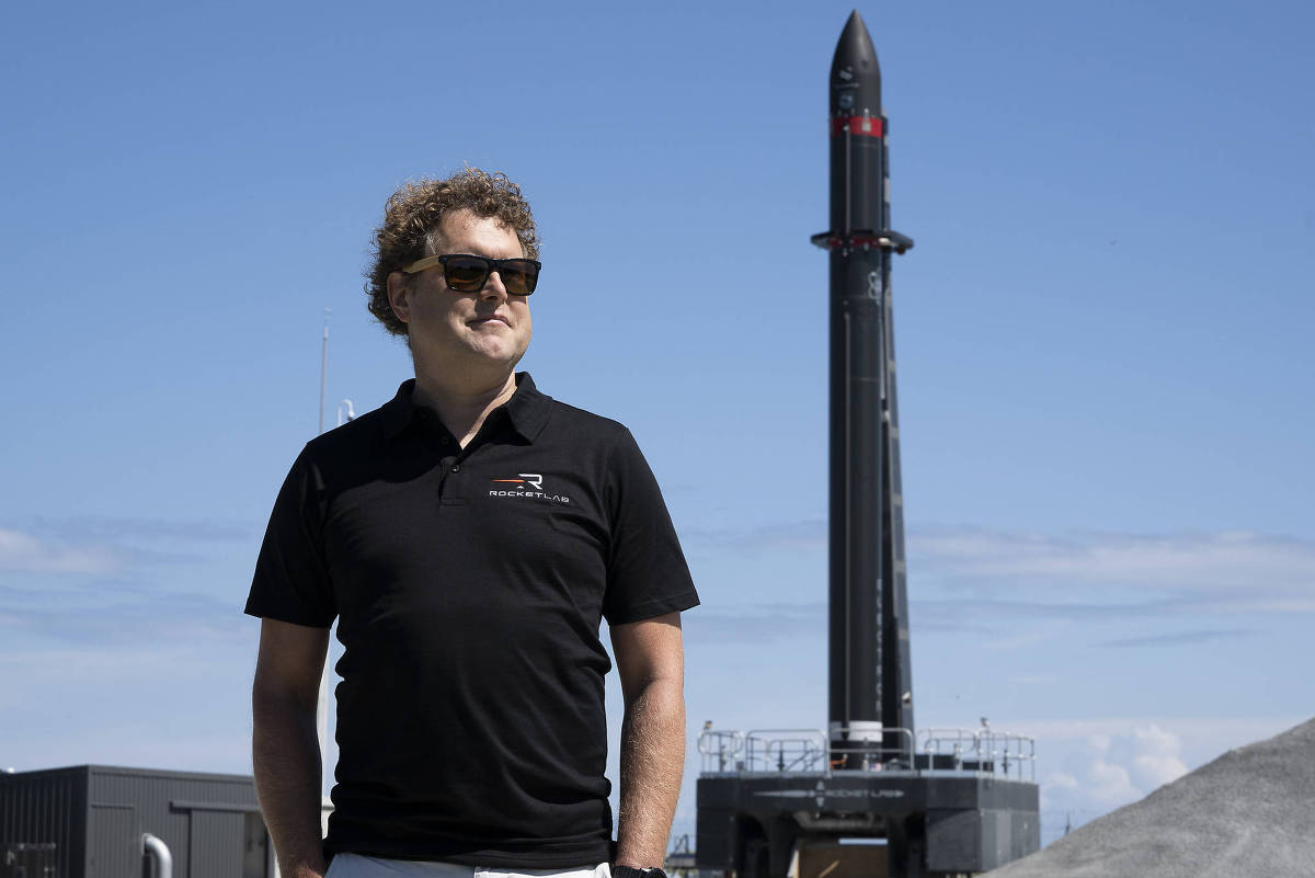 Bilionário da Nova Zelândia quer desafiar Musk e Bezos em satélites de internet