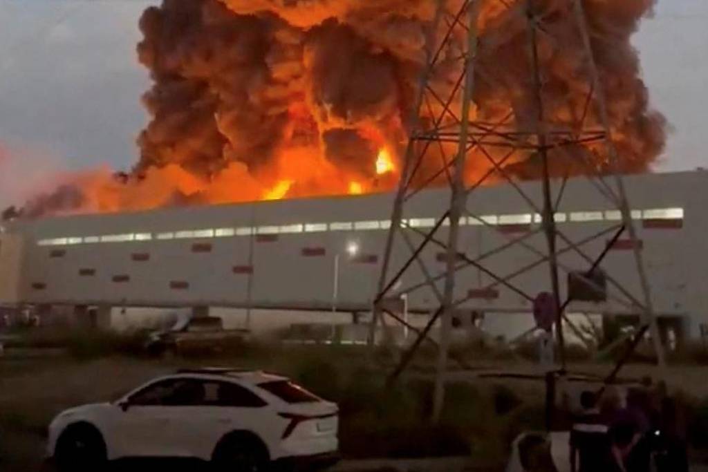 Por que a Ucrânia tem atacado a 'Amazon russa'