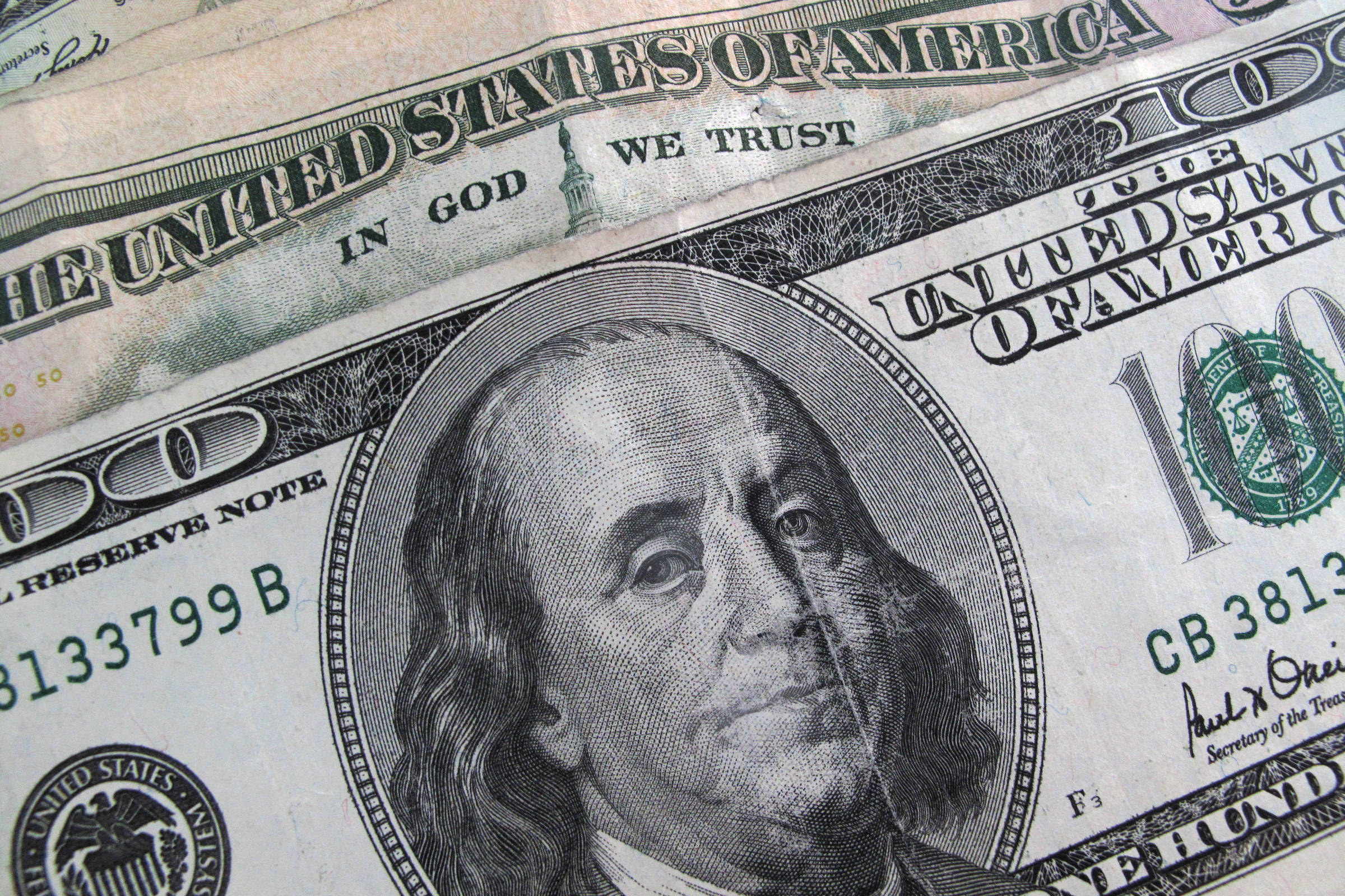 Dólar em Foco: Análise do Impacto das Novas Tarifas dos EUA sobre o Brasil