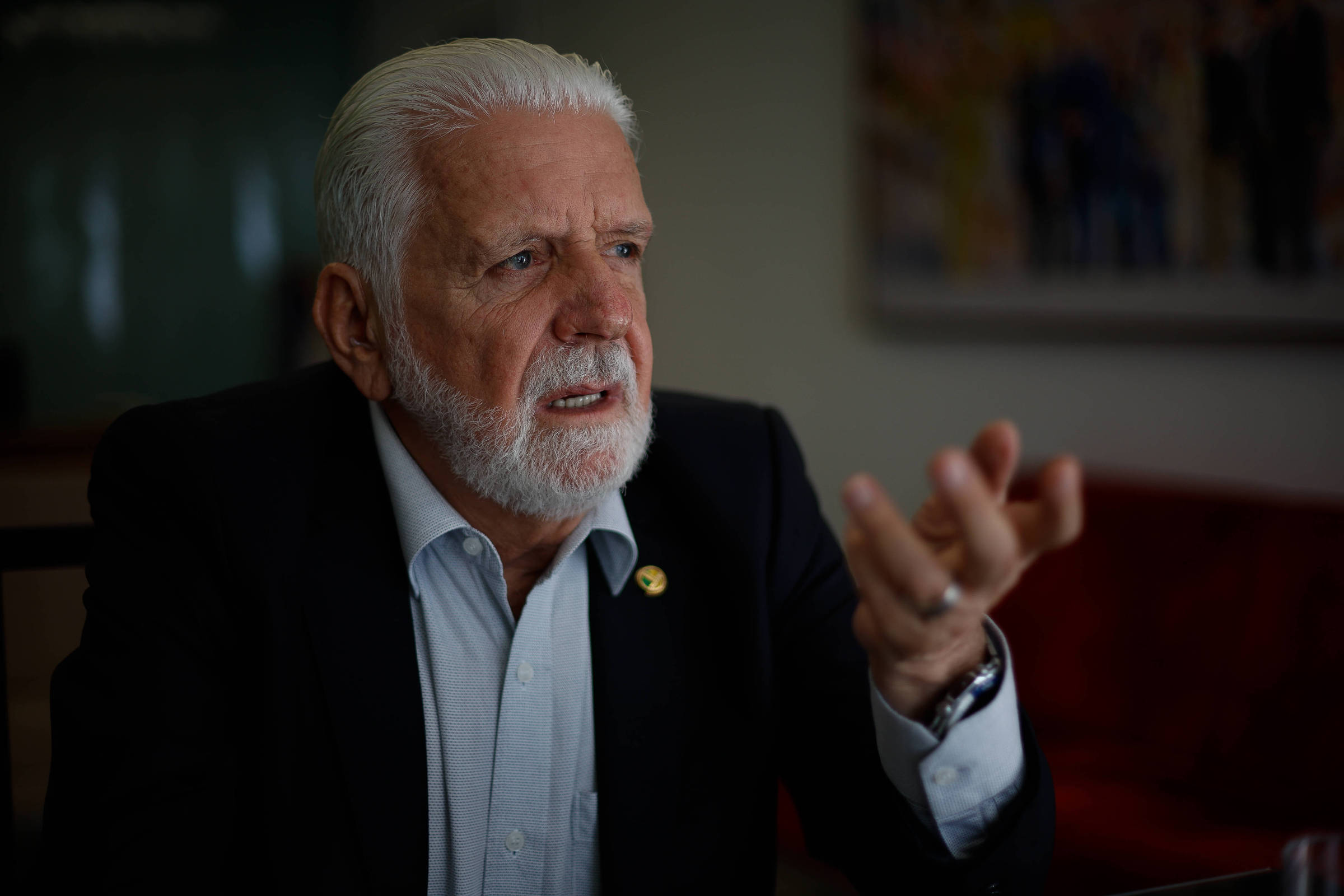 Jaques Wagner Cede Terreno para Rodovia e Abre Mão de Indenização