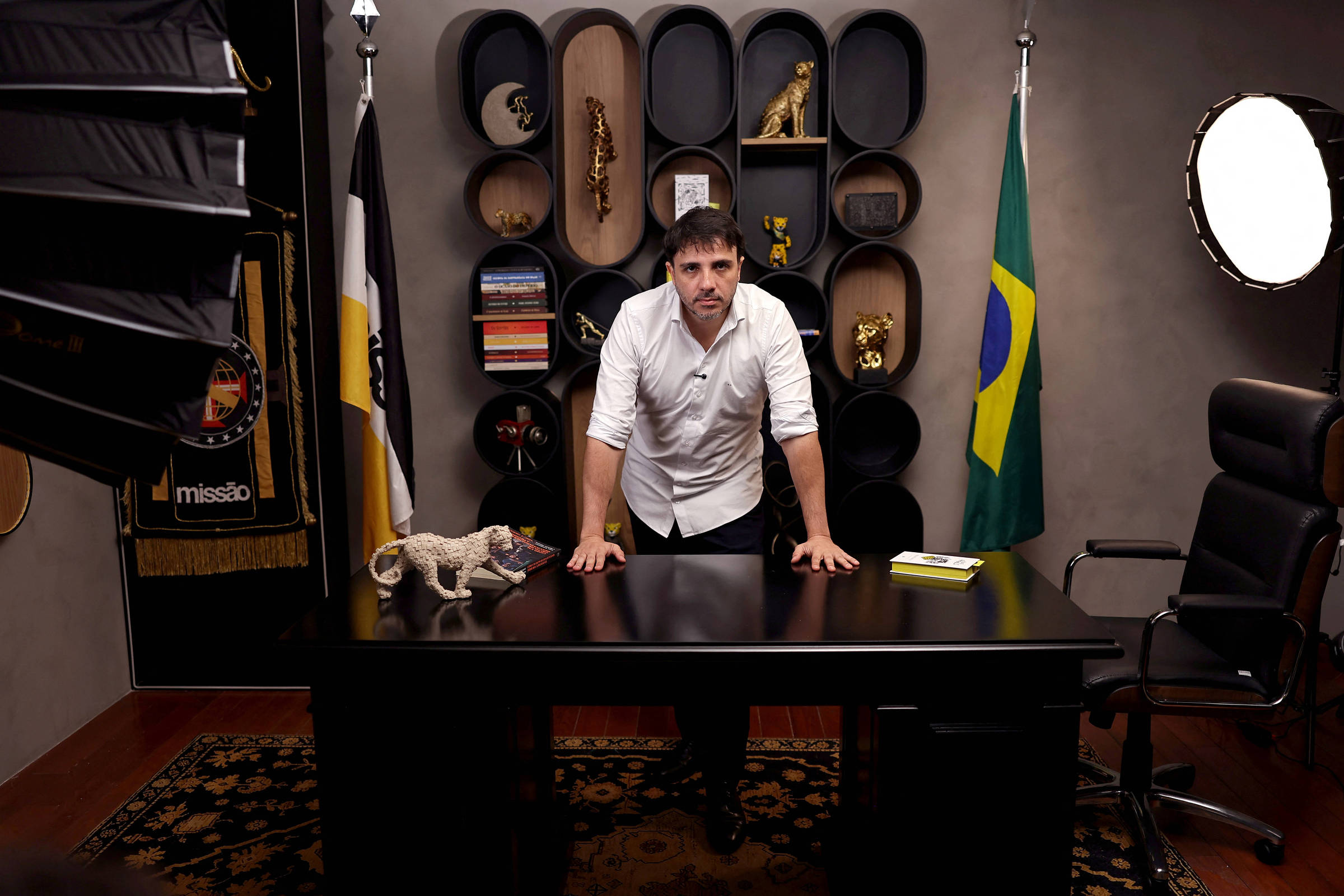Renan Santos Ação da PF Após Artista Desejar Que Ele Esteja 'Cada Vez Mais Morto'