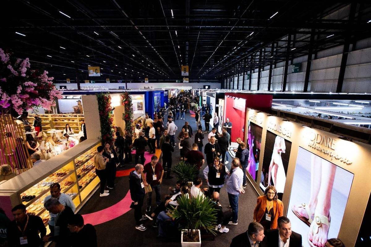 NürnbergMesse cresce 30% e projeta receita recorde em 2026 com impulso do Brasil