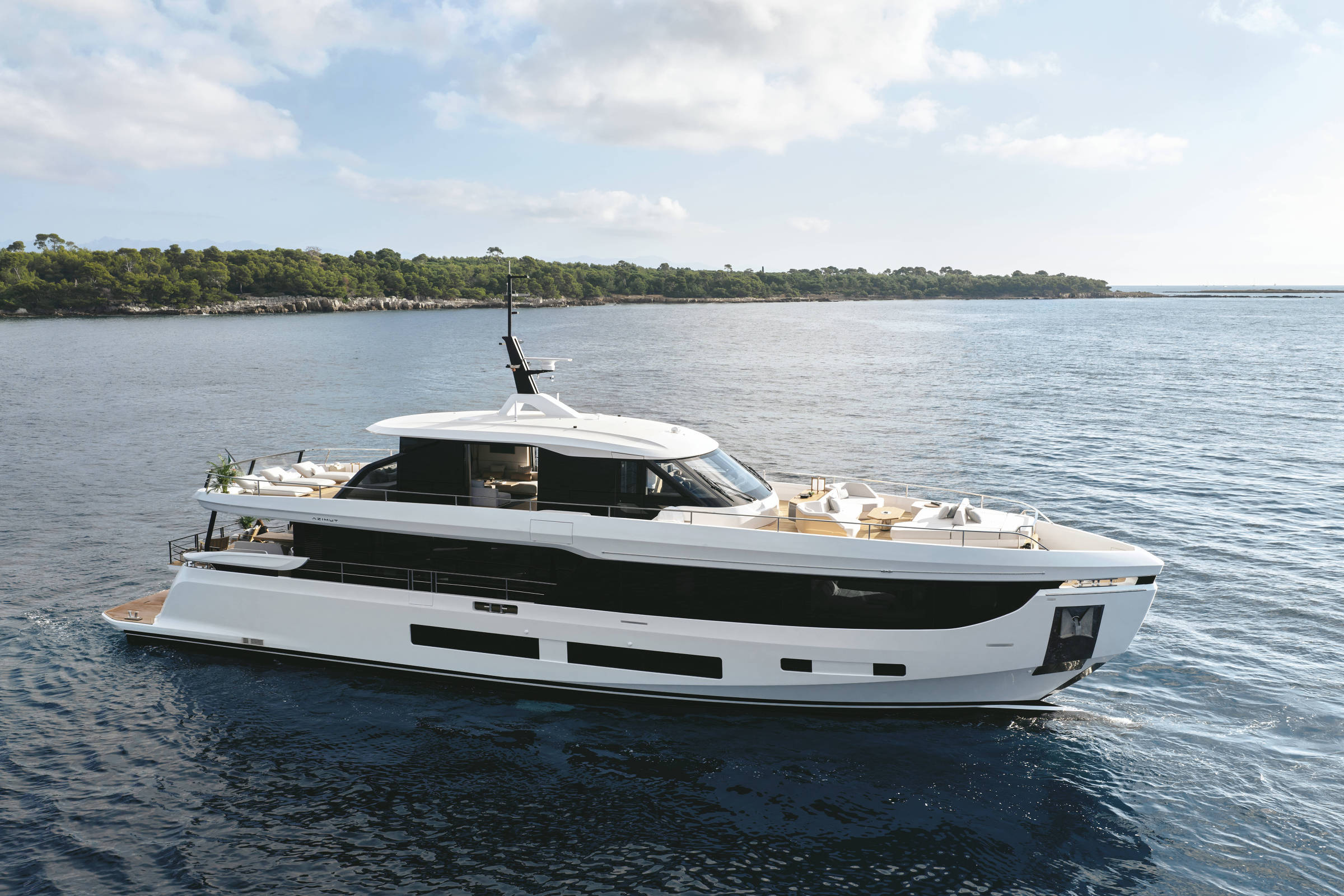 Azimut: O Crescimento do Mercado de Iates de Luxo no Brasil