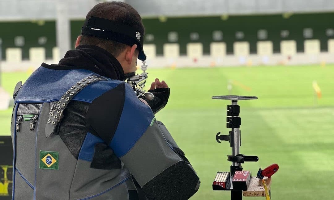 Eduardo Sampaio na Copa do Mundo de Tiro: Um Desafio Olímpico
