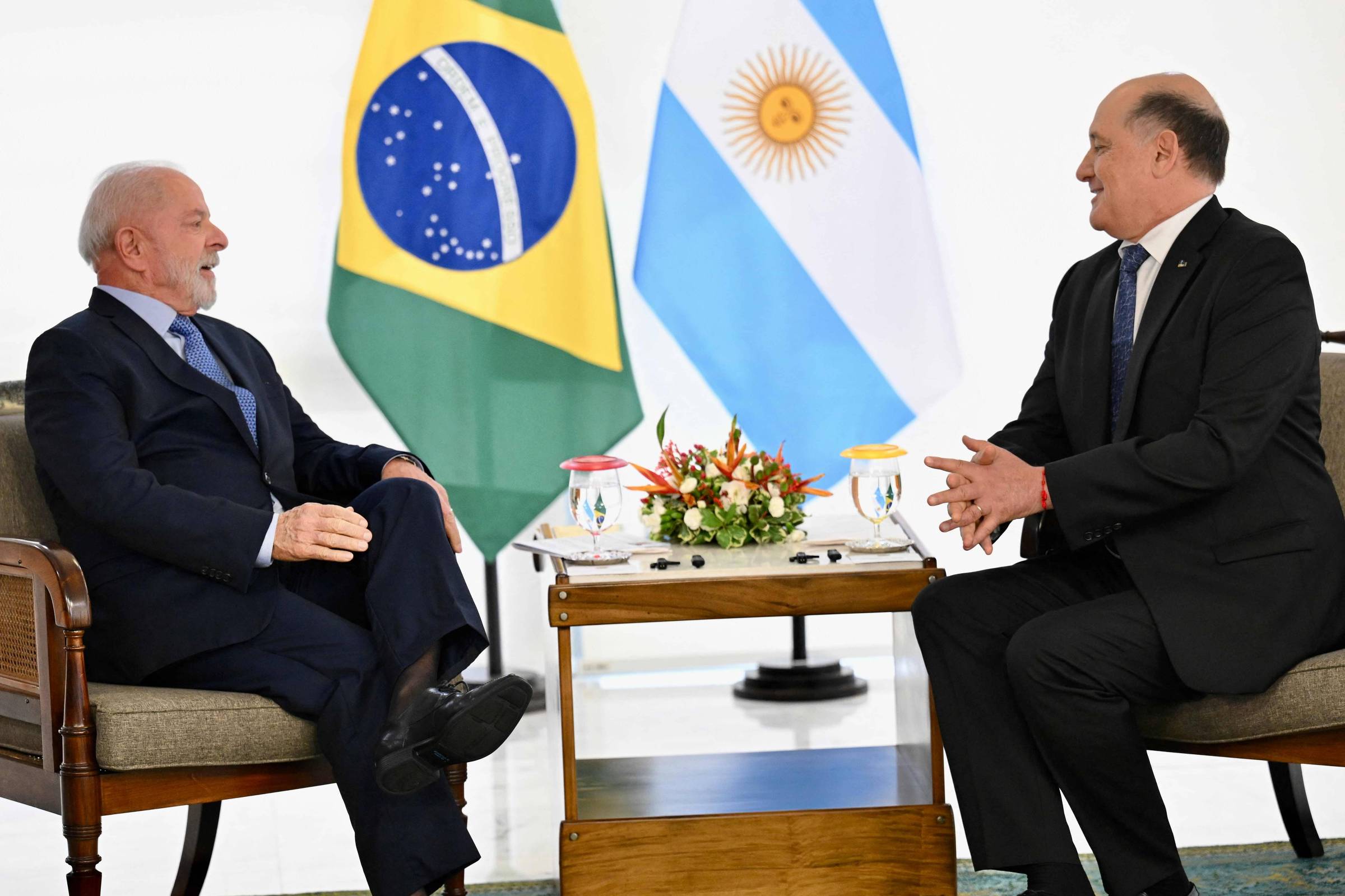 Itamaraty amplifica reação a Milei e convoca embaixador argentino