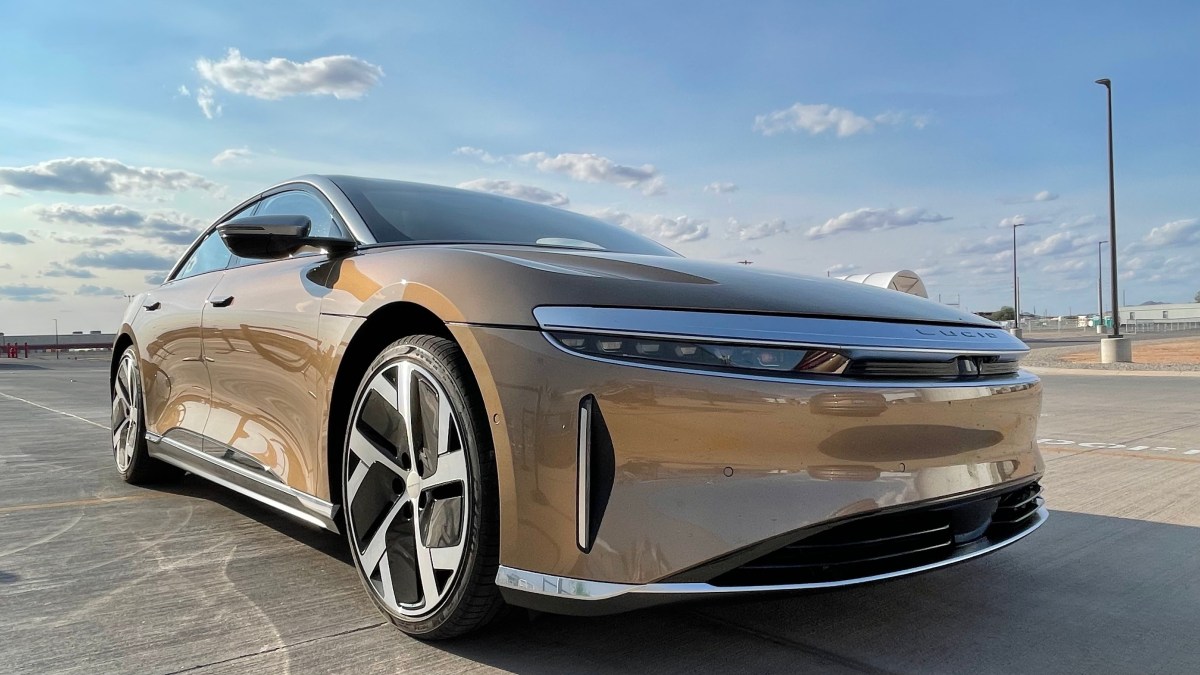 Príncipe Saudita Adquire 5% das Ações da Lucid Motors: O Futuro dos Carros Elétricos em Jogo