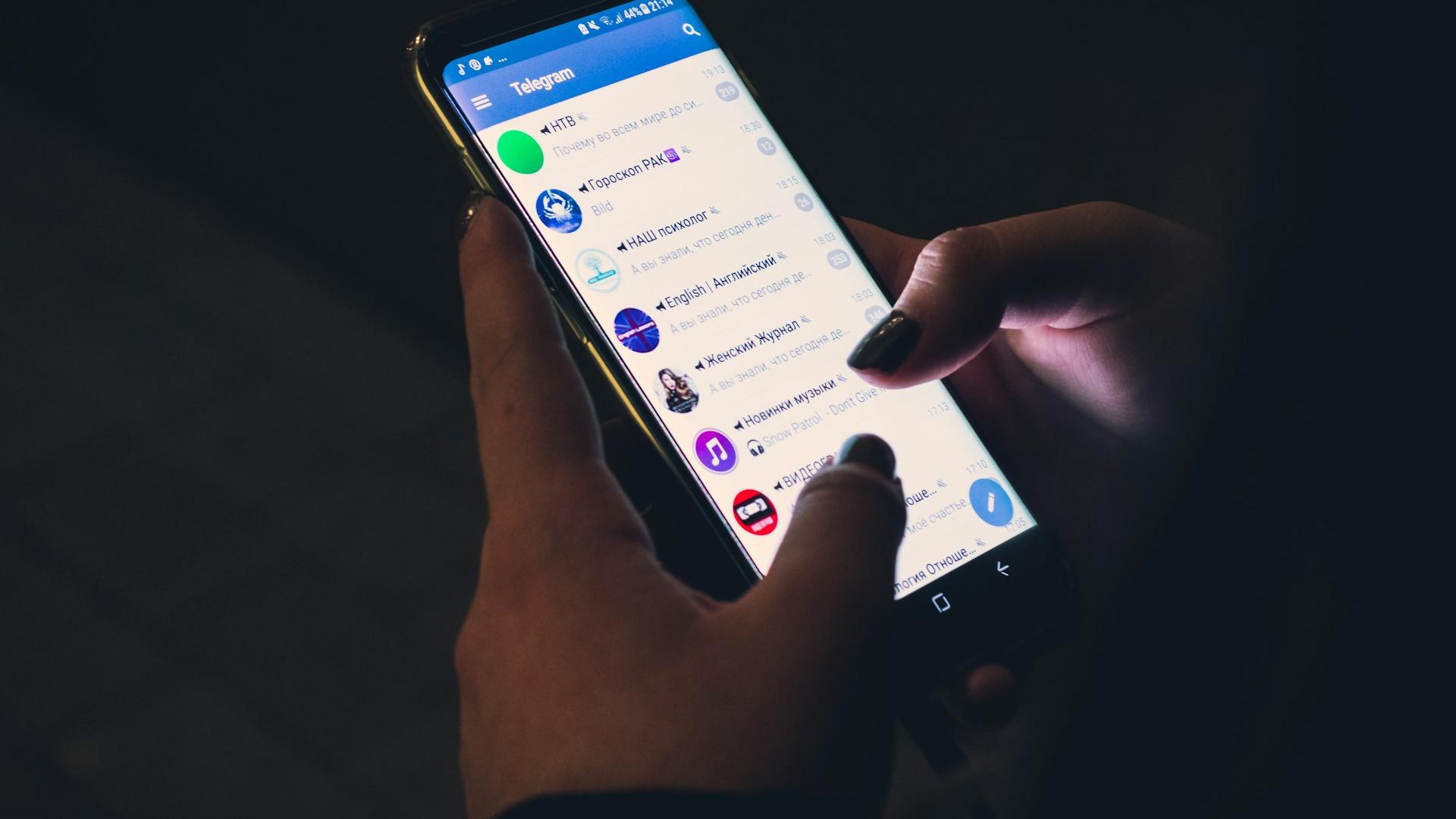Acusações de terrorismo contra o fundador do Telegram: O futuro das comunicações digitais em risco?