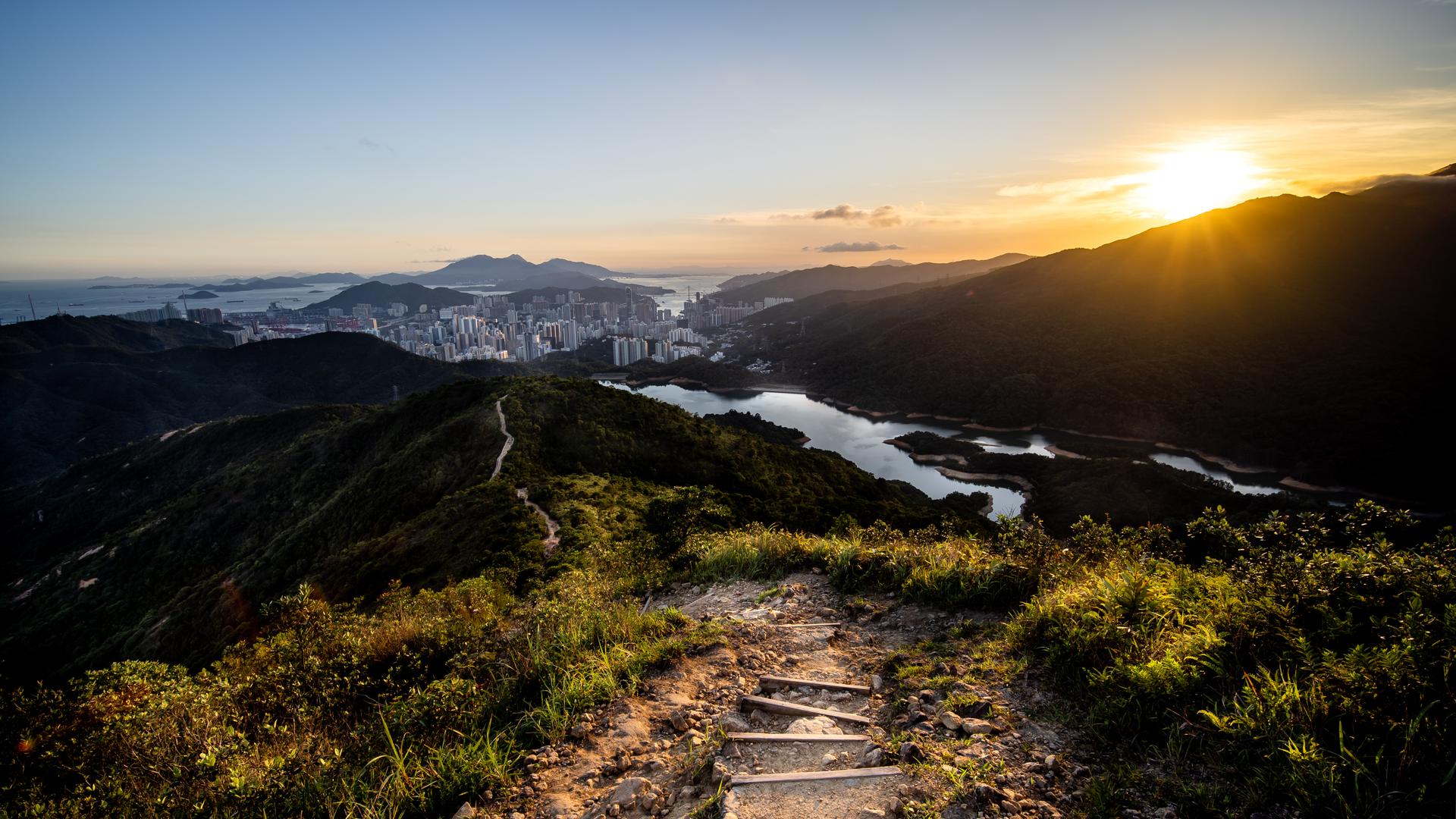 A Revolução dos Contratos Perpetuais: A História de Como uma Trilha em Hong Kong Mudou o Comércio de Criptomoedas para Sempre
