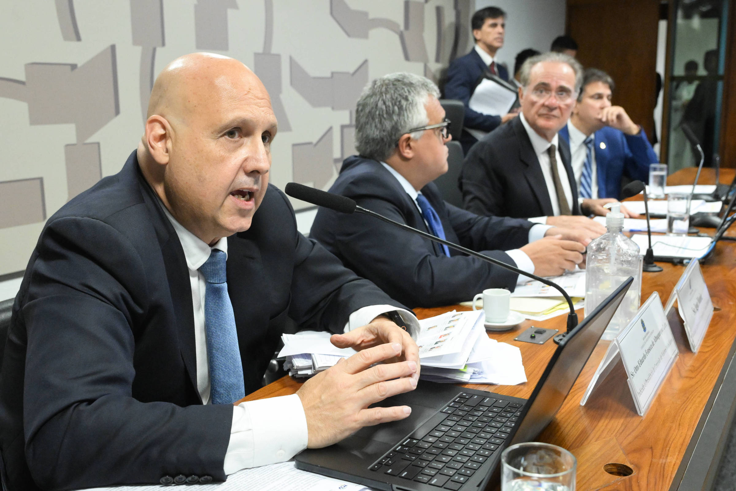 CVM Enfrenta Paralisia e Estoque de Processos Aumenta em 20%